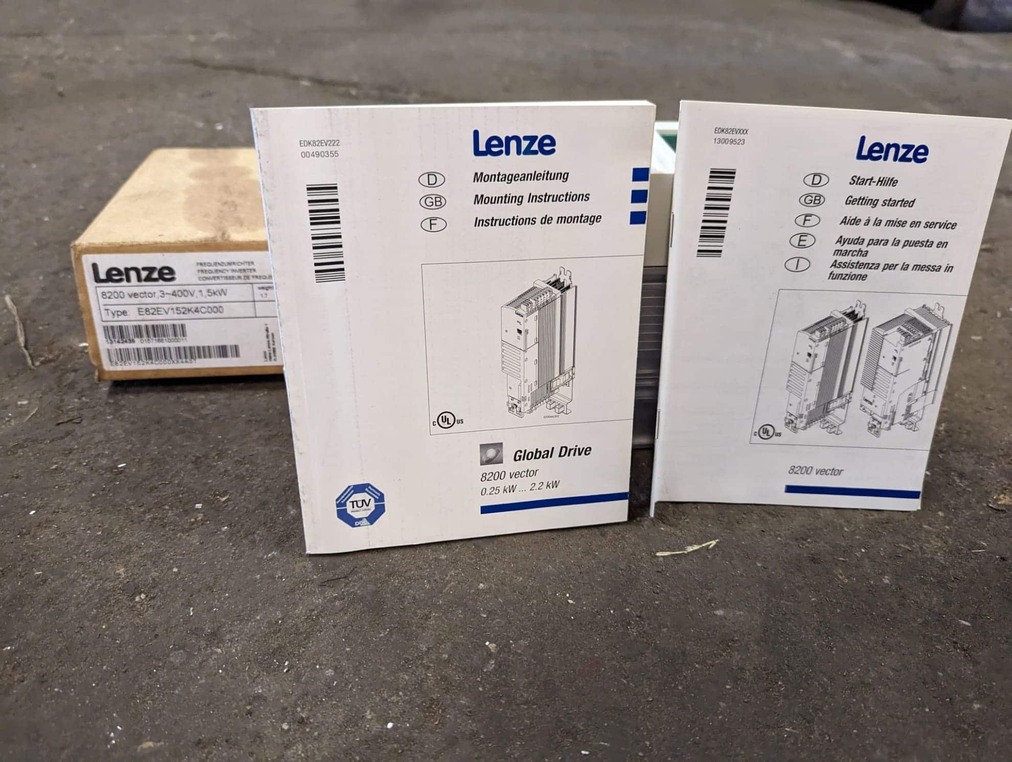 Lenze  8200 Vector Type: E82E V152_4C000