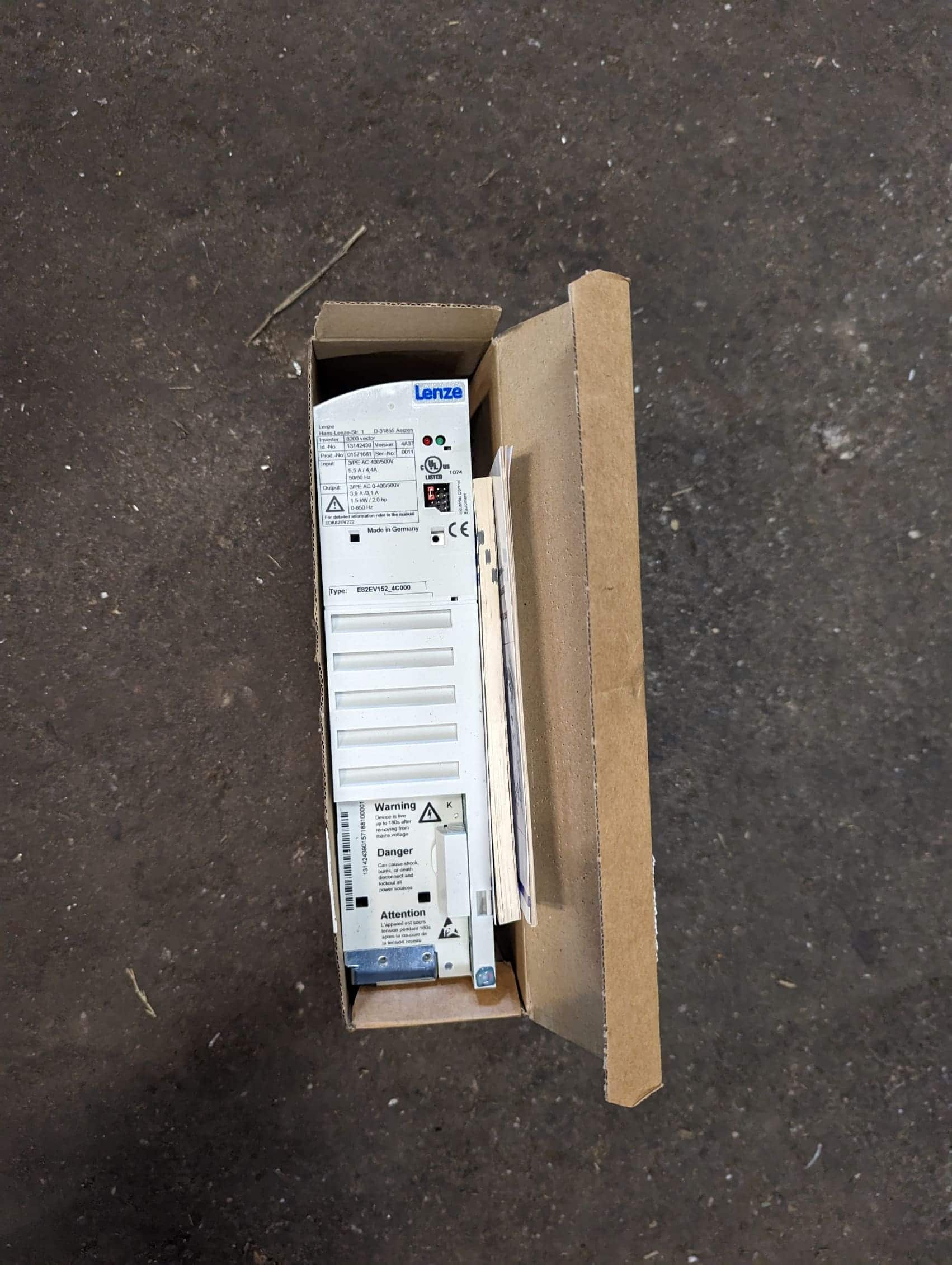 Lenze  8200 Vector Type: E82E V152_4C000